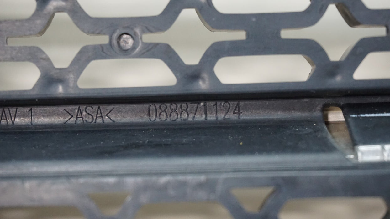 2014-2020 DODGE DURANGO FRONT UPPER MAIN GRILLE 05113713 OEM