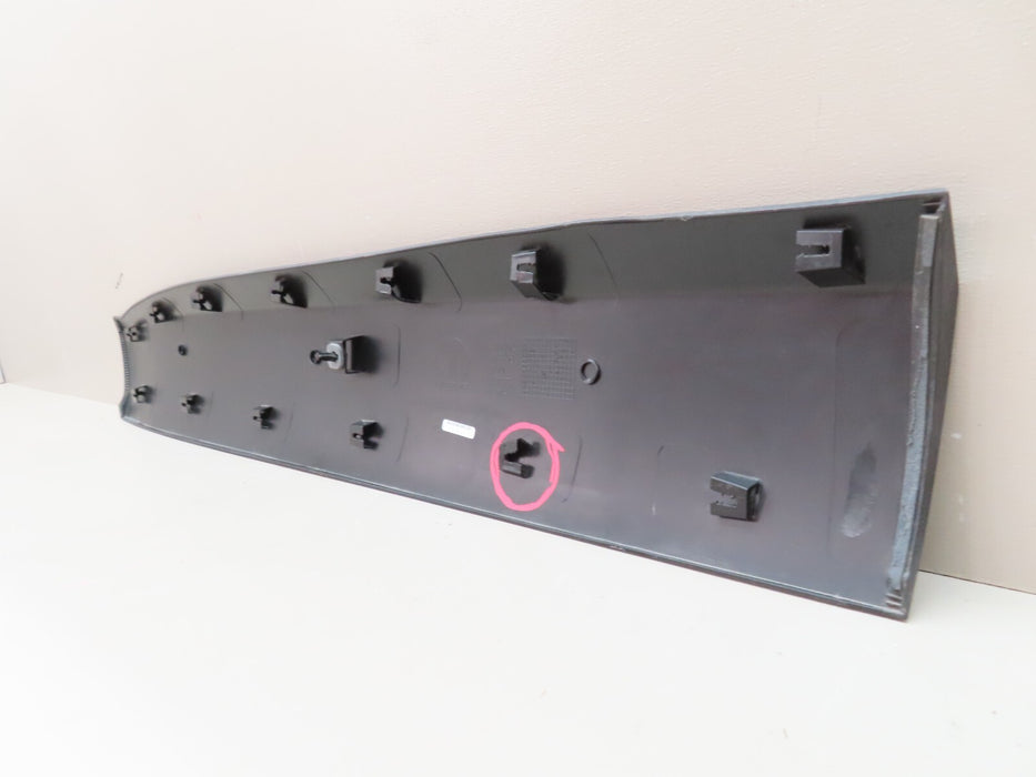 2016-2018 JEEP RENEGADE FRONT RIGHT EXTERIOR DOOR LOWER MOLDING OEM 735578398