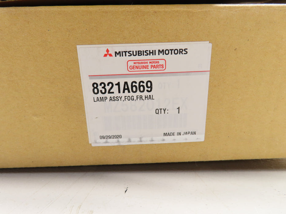 2018 2019 2020 2021 MITSUBISHI OUTLANDER SPORT  FOG LIGHT OEM