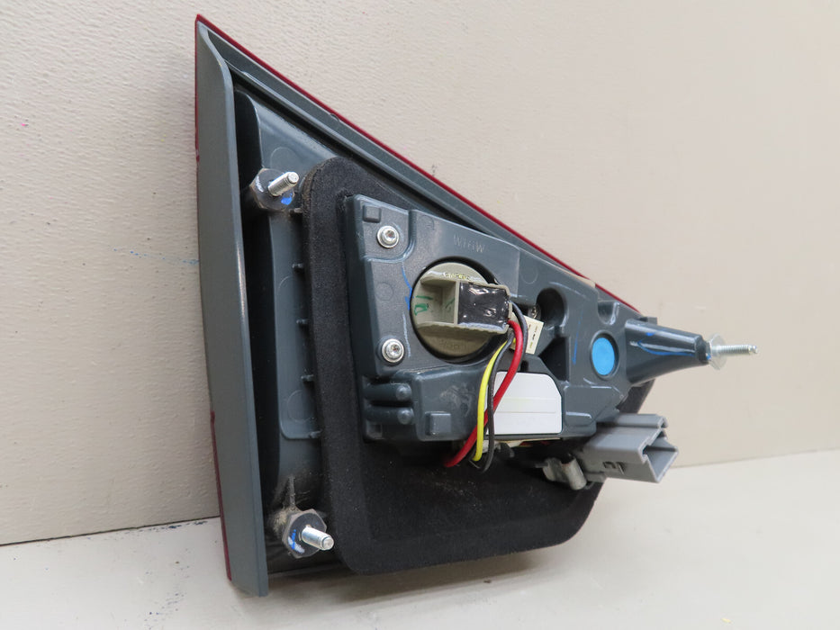 2013-2016 FORD FUSION REAR RIGHT PASSENGER SIDE INNER TAIL LIGHT OEM