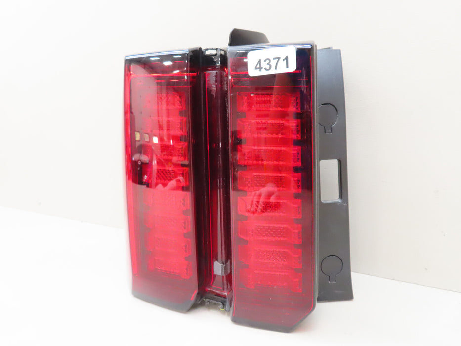 2021-2023 KIA SORENTO REAR LEFT DRIVER SIDE TAIL LIGHT OEM 92401-R5