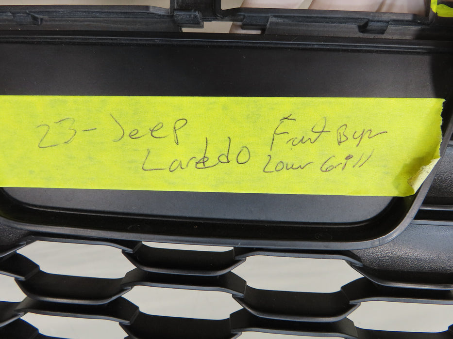 2022-2024 JEEP GRAND CHEROKEE FRONT BUMPER LOWER GRILL GRILLE OEM