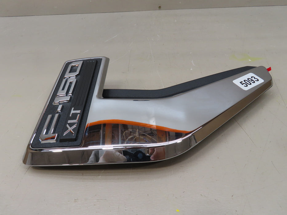 2021 2022 2023 FORD F-150 XLT FRONT LEFT DRIVER FENDER TRIM NAME PLATE OEM