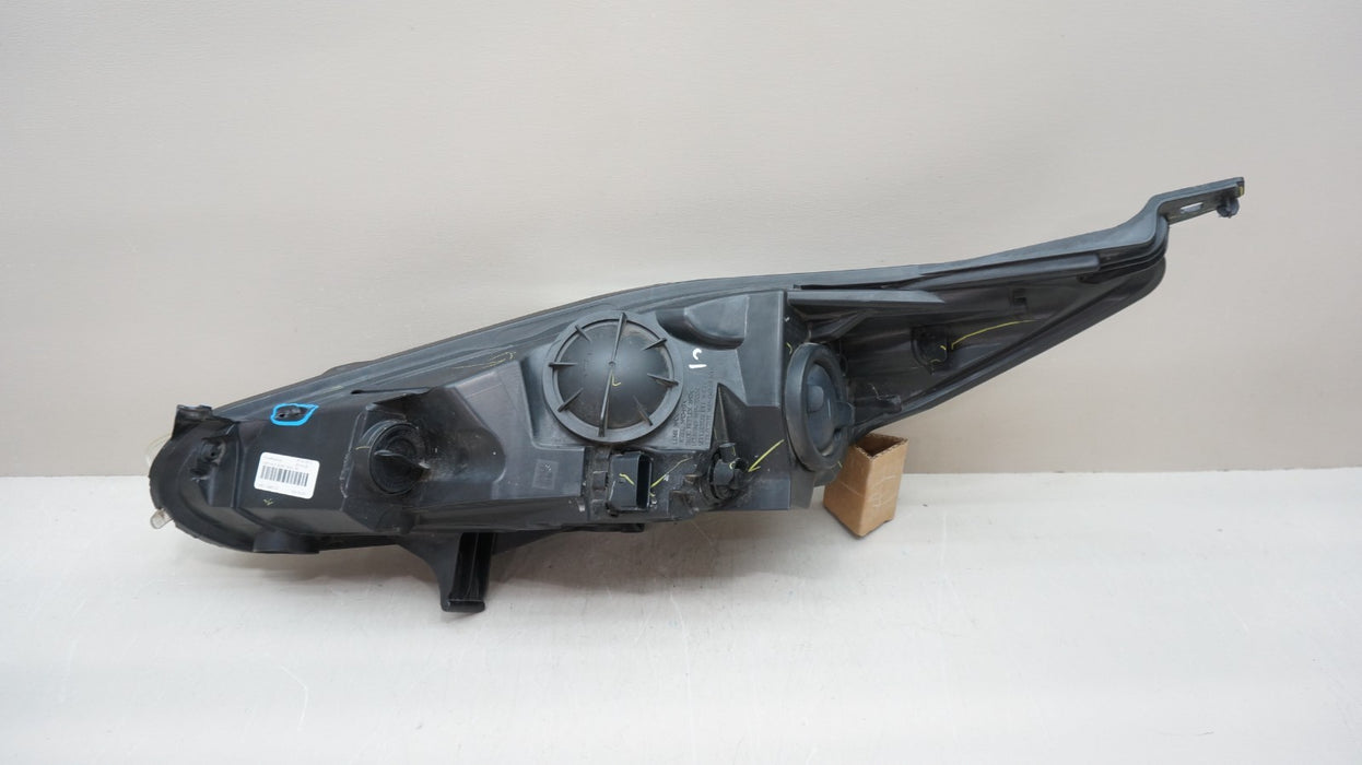 2014-2019 FORD FIESTA FRONT RIGHT PASSENGER SIDE HEADLIGHT HALOGEN OEM
