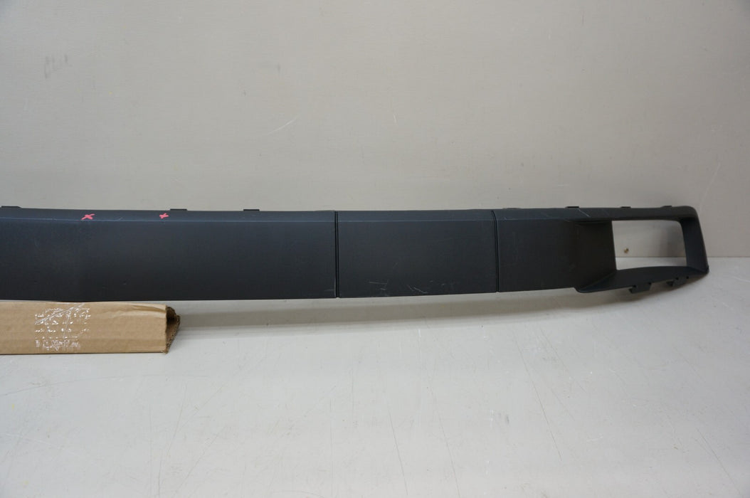 2015-2020 CHEVROLET TAHOE SUBURBAN FRONT BUMPER TRIM MOLDING OEM 22936495