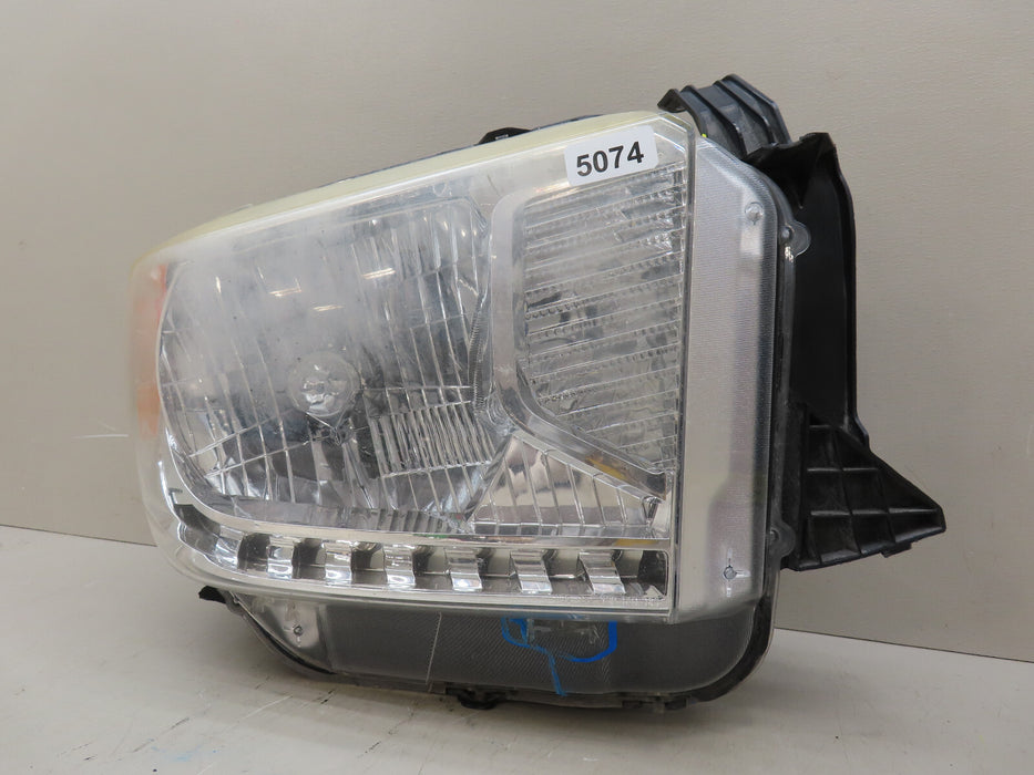 2014-2017 TOYOTA TUNDRA  RIGHT PASSENGER SIDE HEADLIGHT LAMP OEM