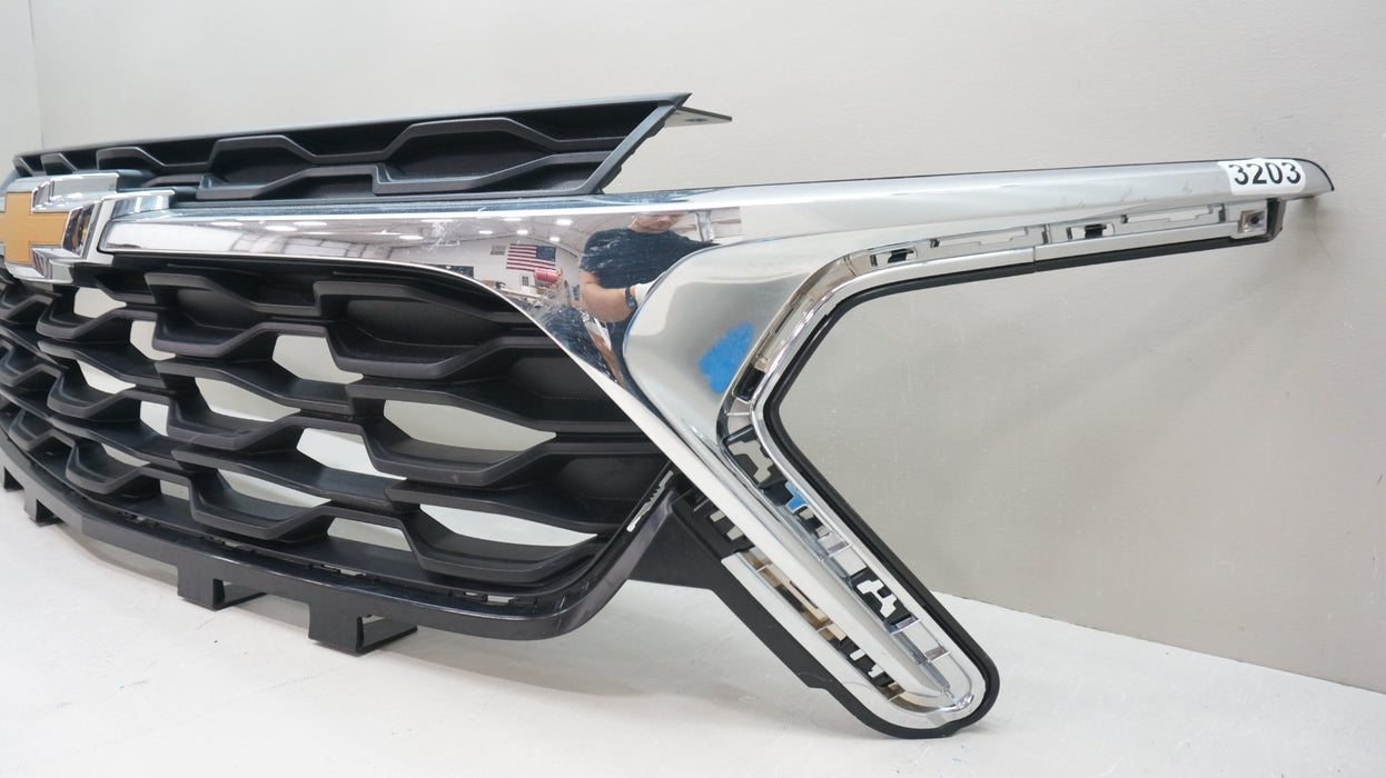 2024-2025 CHEVROLET TRAX FRONT BUMPER RADIATOR GRILLE OEM 42769271