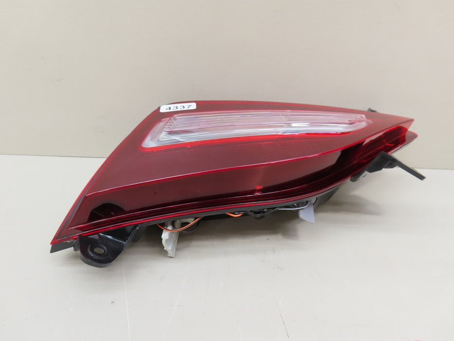 2019 2020 HYUNDAI SANTA FE REAR BUMPER BACKUP LIGHT LEFT DRIVER SIDE CAPA
