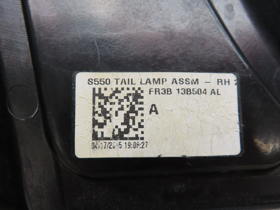 2015-2017 FORD MUSTANG RIGHT PASSENGER TAIL LIGHT LAMP LED OEM