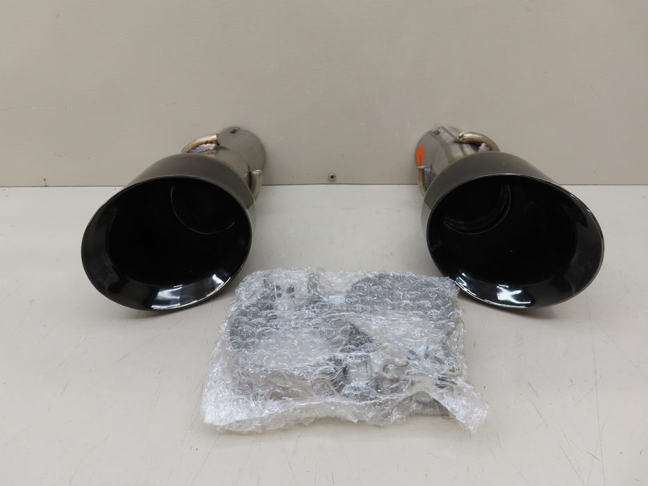 2020-2024 CHEVROLET CAMARO 6.2L REAR EXHAUST TIPS OEM