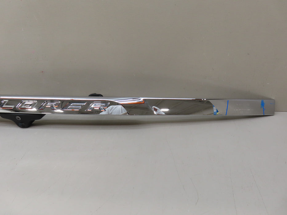 2016-2019 FORD EXPLORER REAR LIFT GATE CHROME TRIM MOLDING OEM