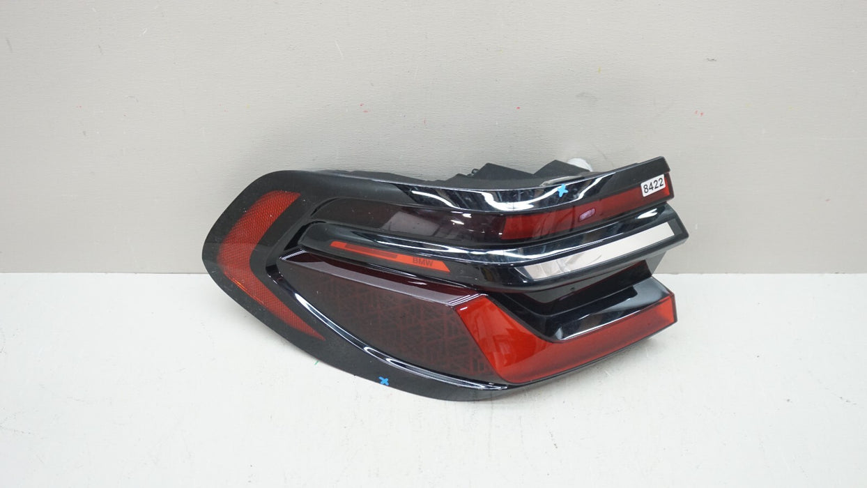2022-2024 BMW X7 G07 LEFT DRIVER SIDE OUTER TAIL LIGHT OEM 9881355-09