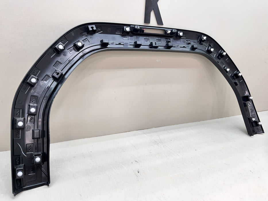 2020-2026 GMC SIERRA 2500 3500HD LH REAR FENDER FLARE 86315155 OEM