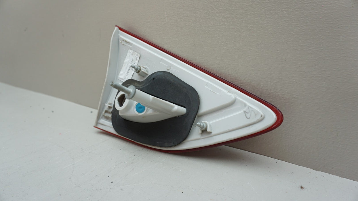 2013-2016 FORD ESCAPE REAR RIGHT PASSENGER SIDE INNER TAIL LIGHT OEM 14 15