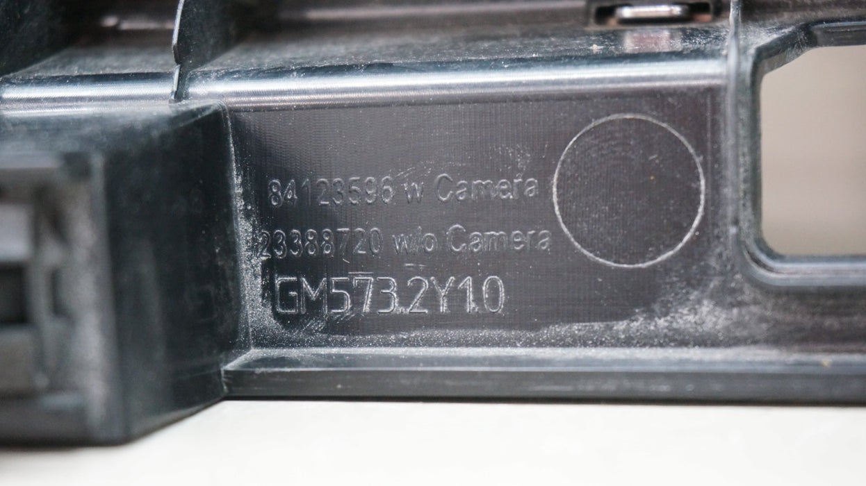 2019-2022 CHEVROLET SILVERADO 1500 FRONT RADIATOR GRILLE GRILL 84123596 OEM