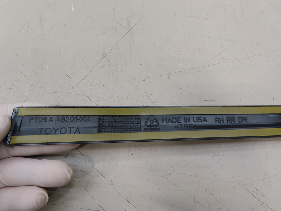 2020-2023 TOYOTA HIGHLANDER FRONT RH, REAR RH, FRONT LH LOWER DOOR MOLDING OEM