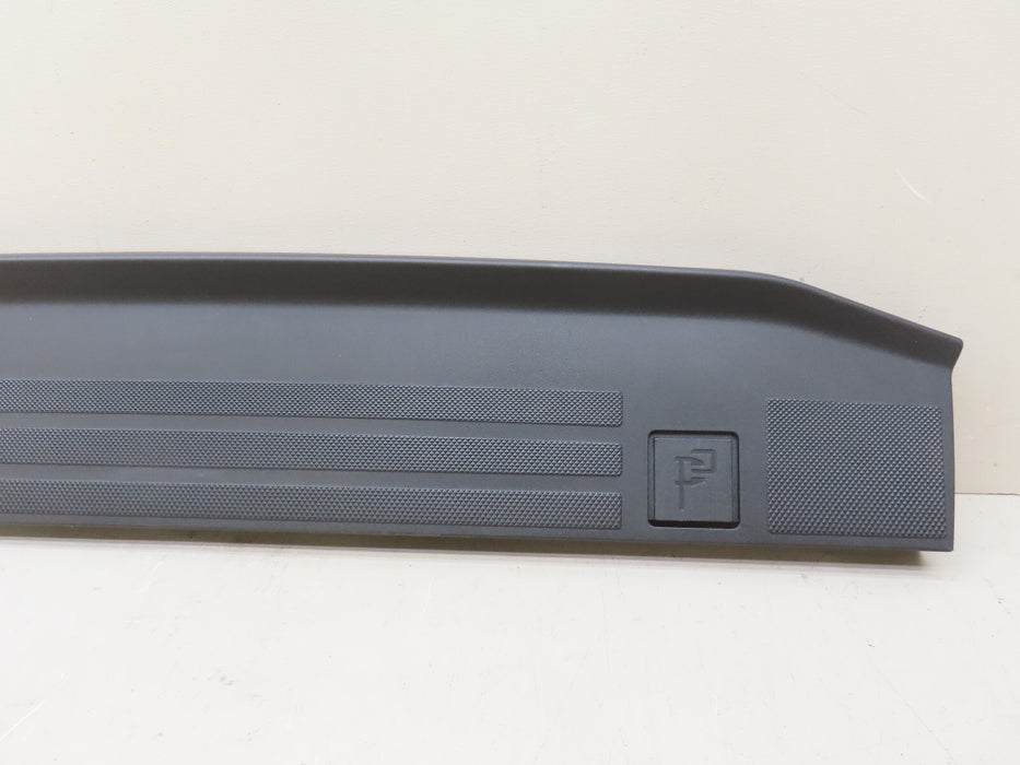 2021-204 FORD F150 F-150 TREMOR REAER UPPER CENTER TAILGATE MOLDING COVER OEM