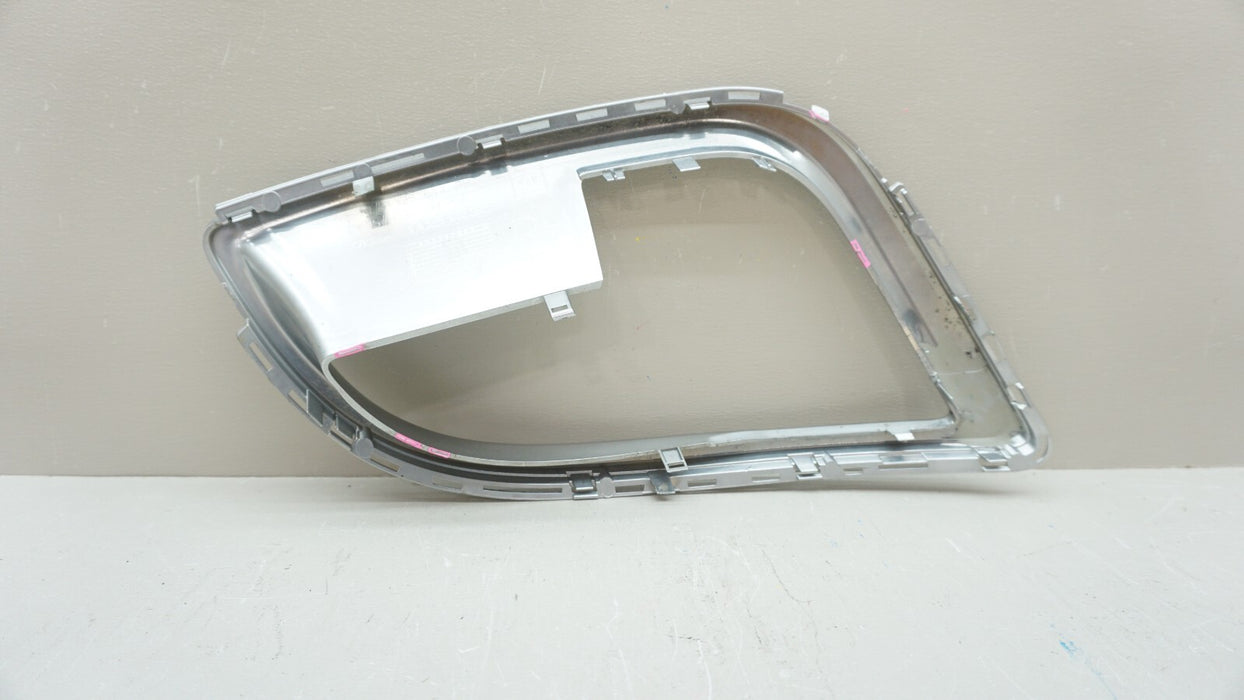 2010-2016 BUICK REGAL FRONT RIGHT FOG LIGHT TRIM COVER OEM 13267844
