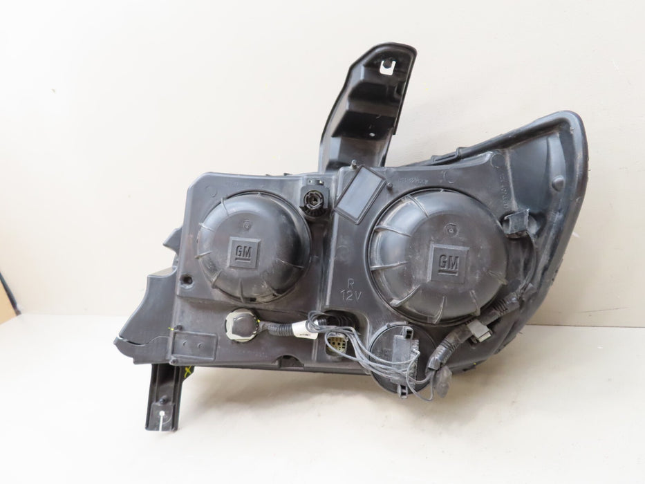 2015-2020 CHEVROLET COLORADO FRONT RIGHT SIDE HEADLIGHT HALOGEN PROJECTOR OEM