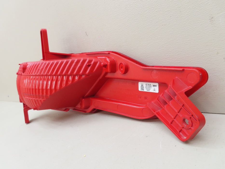 2020-2022 BUICK ENCORE REAR RIGHT PASSENGER BACKUP TAIL LIGHT OEM 42716019