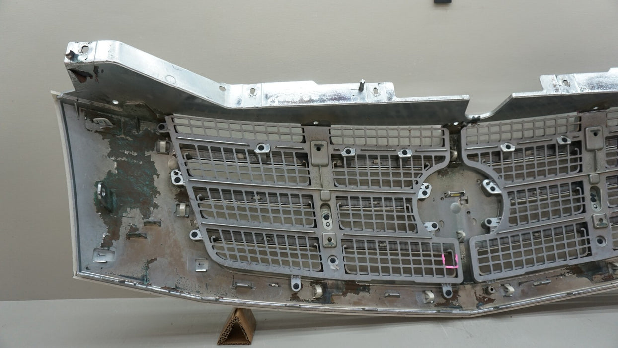 2007-2014 CADILLAC ESCALADE FRONT UPPER MAIN GRILLE 20824253 OEM