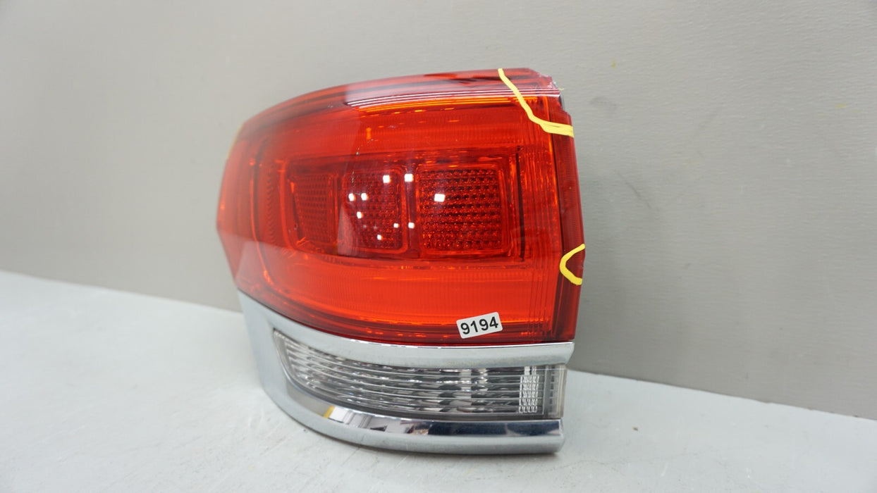 2014-2021 JEEP GRAND CHEROKEE REAR LEFT DRIVERS SIDE TAIL LIGHT OEM