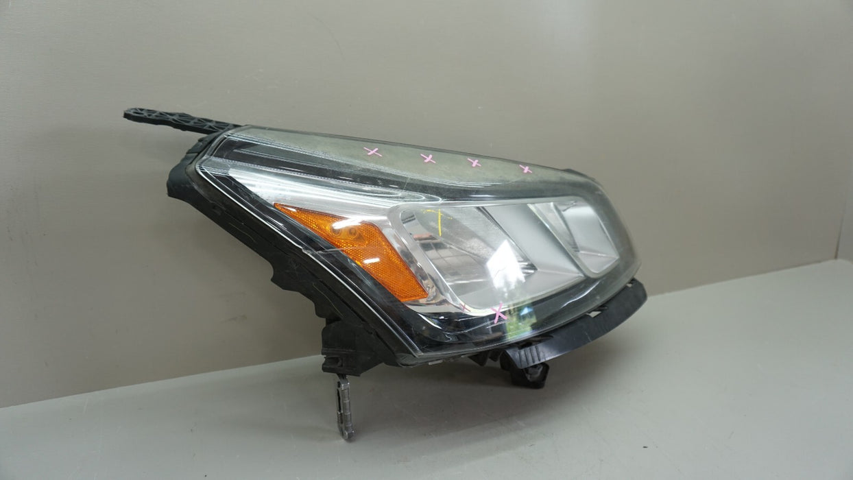 2013-2017 CHEVROLET TRAVERSE FRONT RIGHT PASSENGER HEADLIGHT LAMP HALOGEN OEM