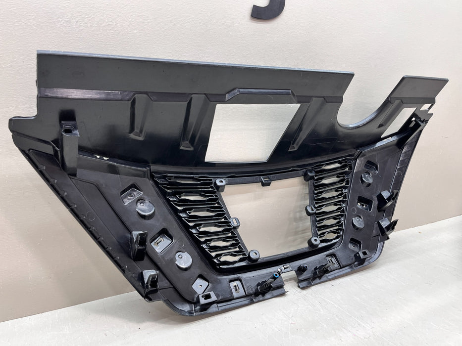2017-2018 NISSAN ROGUE UPPER FRONT BUMPER GRILLE GRILL OEM