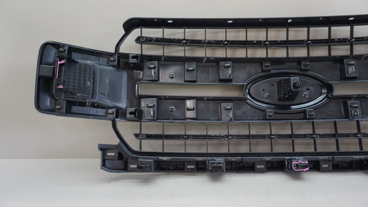 2018-2020 FORD F-150 XLT FRONT BUMPER RADIATOR GRILLE MOLDING OEM JL34-8200