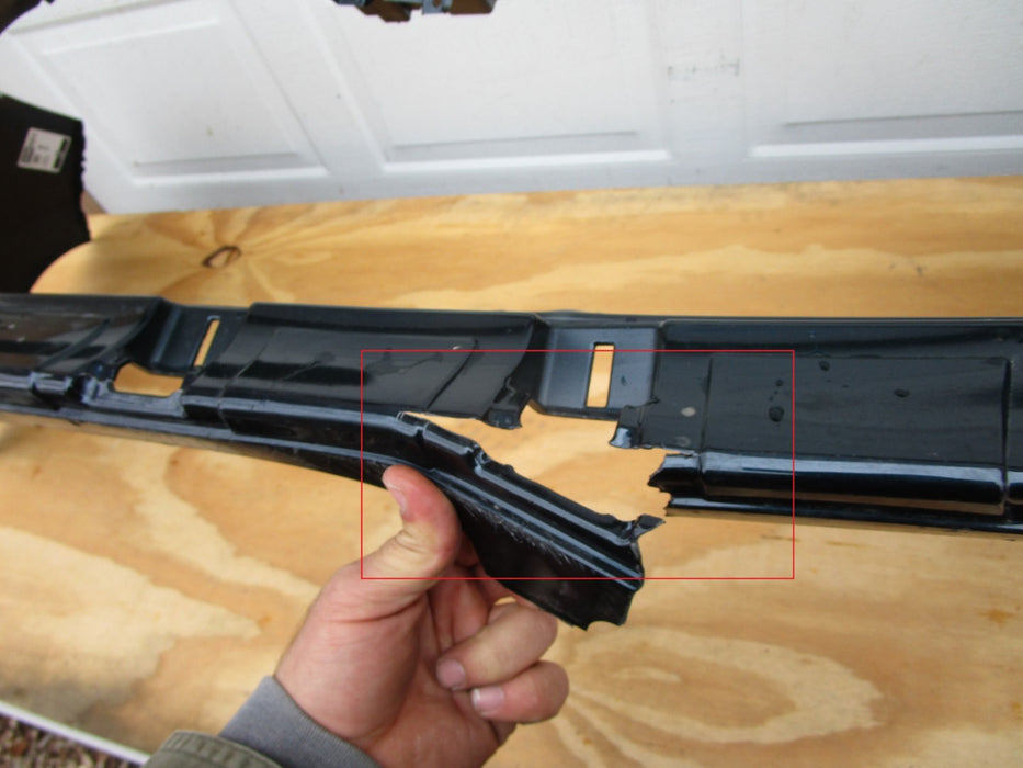 17 18 TOYOTA COROLLA FRONT BUMPER COVER OEM