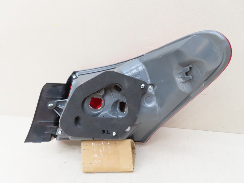2010-2012 LEXUS ES350 REAR LEFT DRIVER SIDE TAIL LIGHT LAMP HALOGEN OEM