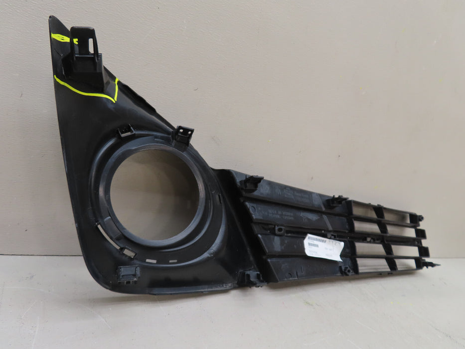 2012 2013 2014 TOYOTA CAMRY FRONT LEFT DRIVER FOG LIGHT COVER BEZEL TONG YANG.