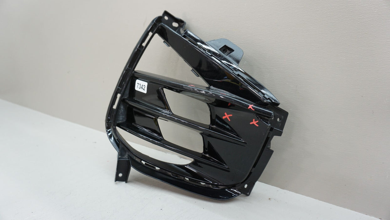 2021-2023 KIA K5 GT FRONT RIGHT PASSENGER SIDE FOG LIGHT TRIM OEM 2022