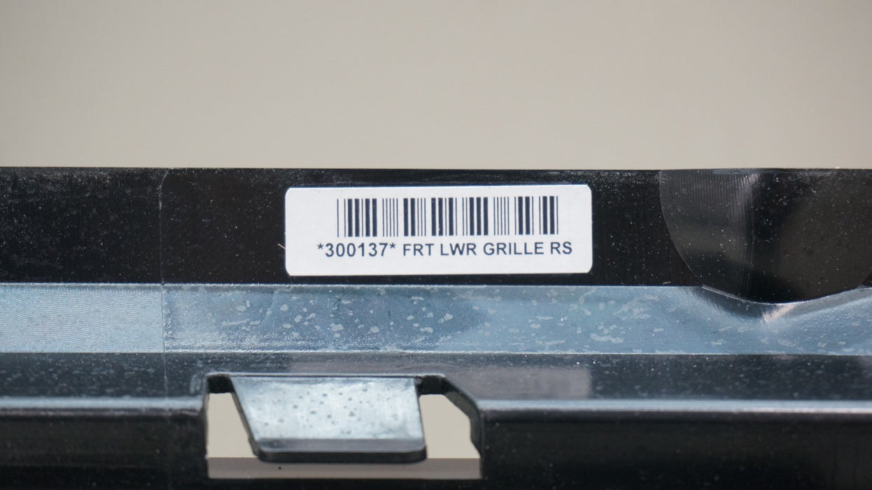 2019-2024 CHEVROLET CAMARO FRONT LOWER BUMPER GRILLE OEM 84112290