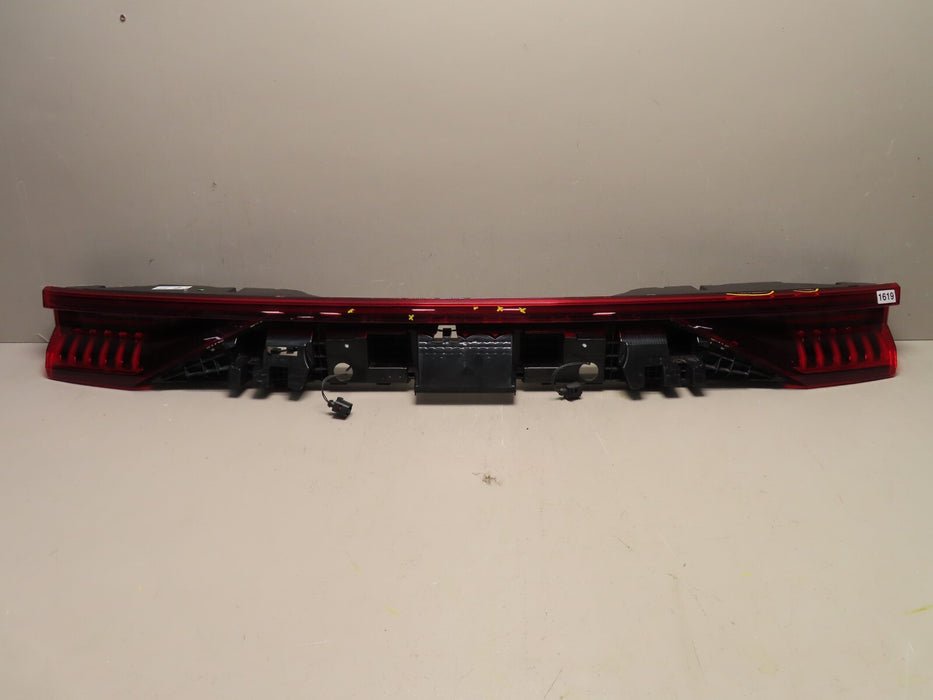 2019 2020 2021 AUDI Q8 RS Q8 CENTER BRAKE TAIL LIGHT LED OEM