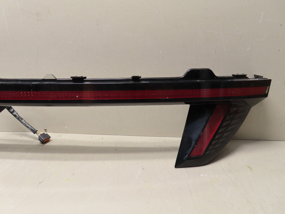 2021-2022 HYUNDAI TUCSON REAR CENTER FULL LED TAIL LIGHT OEM P#92403-CW