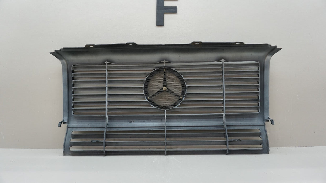 2002-2008 MERCEDES-BENZ G500 G550 FRONT MAIN GRILLE 4638880015 OEM