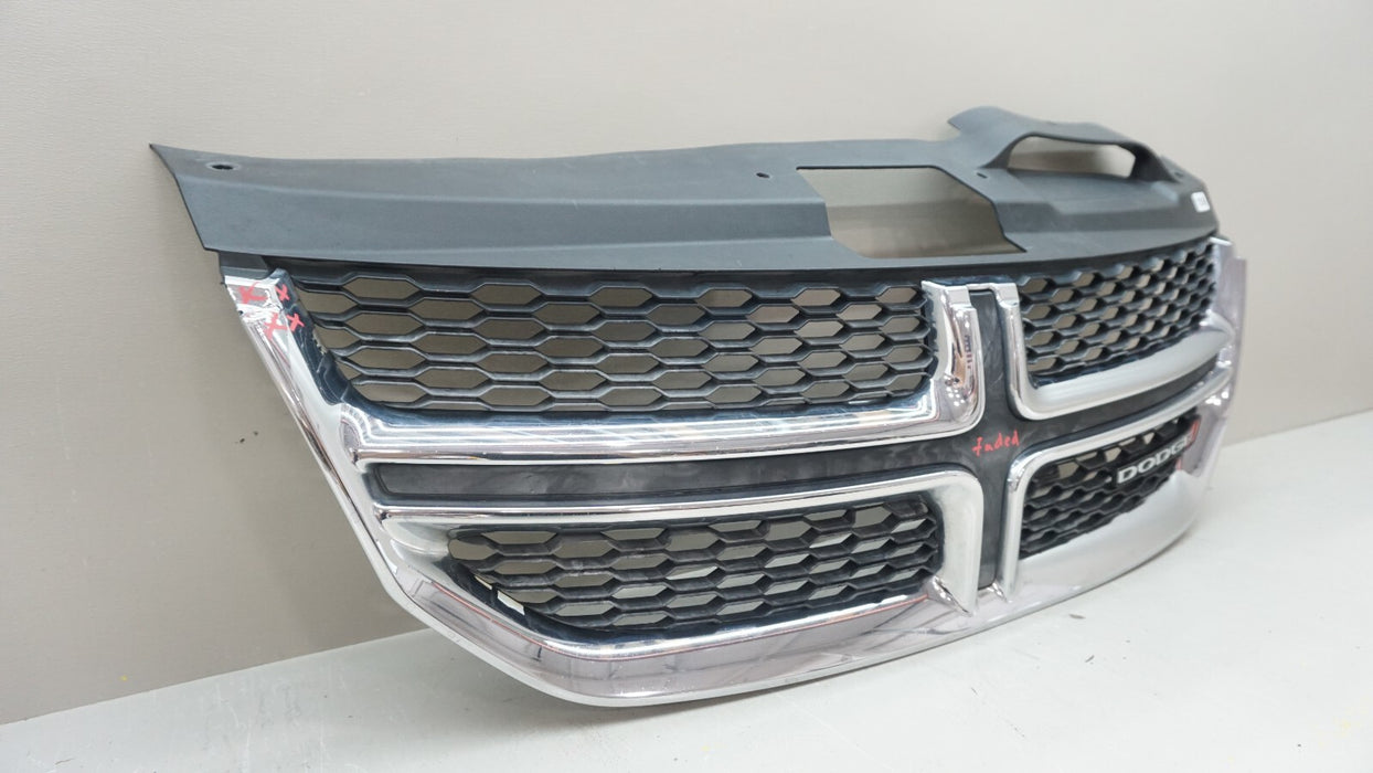 2011-2018 DODGE JOURNEY FRONT CENTER RADIATOR GRILLE OEM 68080192AA