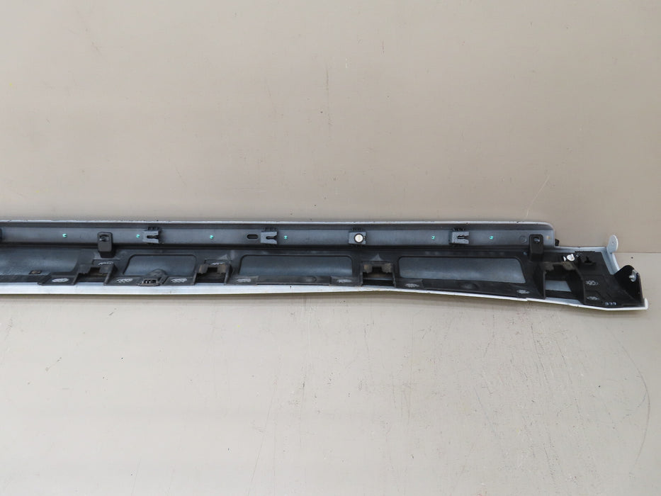 2018-2021 BUICK ENCLAVE RIGHT PASSENGER SIDE SKIRT ROCKER PANEL OEM