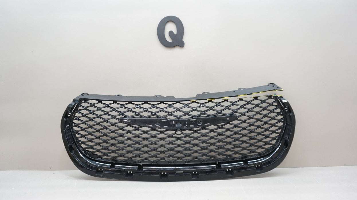2021-2023 CHRYSLER PACIFICA FRONT BUMPER RADIATOR GRILLE OEM