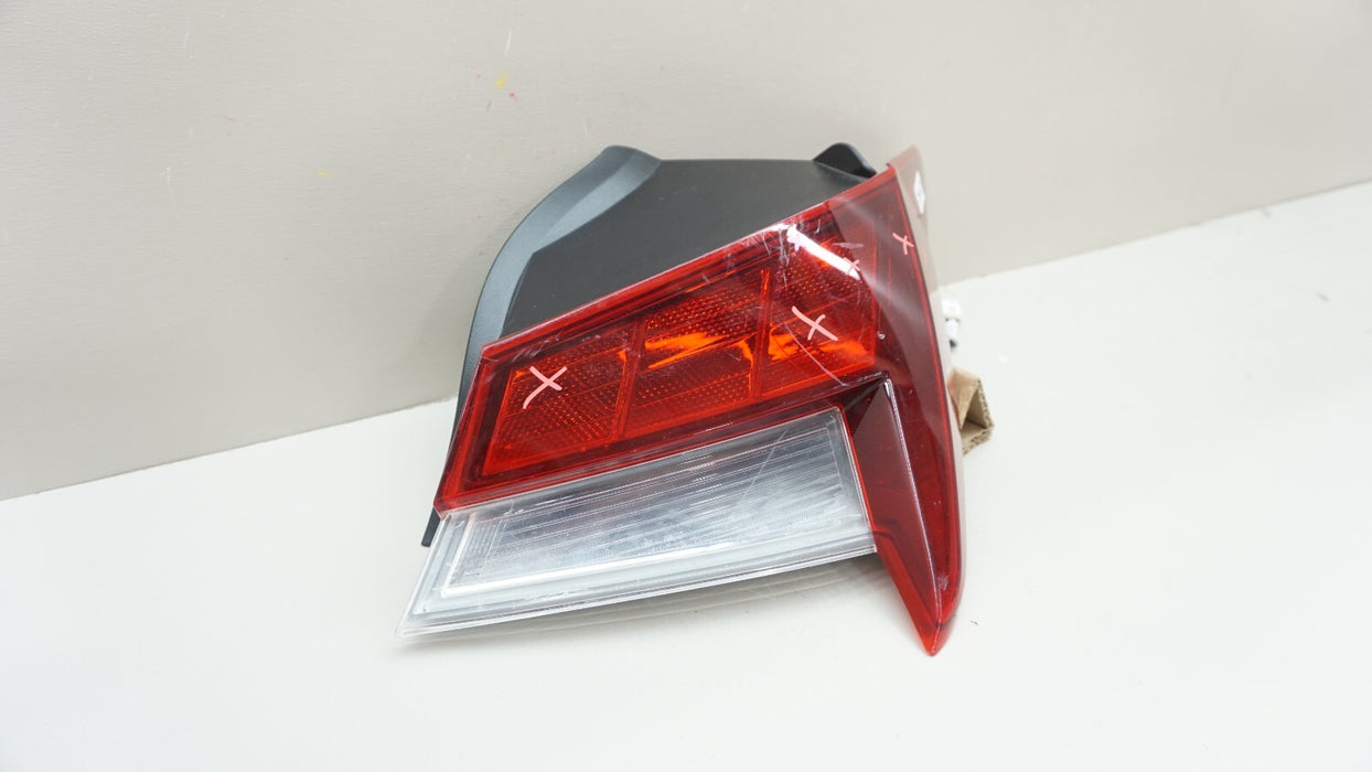 2021-2023 HYUNDAI ELANTRA REAR RH RIGHT PASSENGER SIDE OUTER TAIL LIGHT OEM