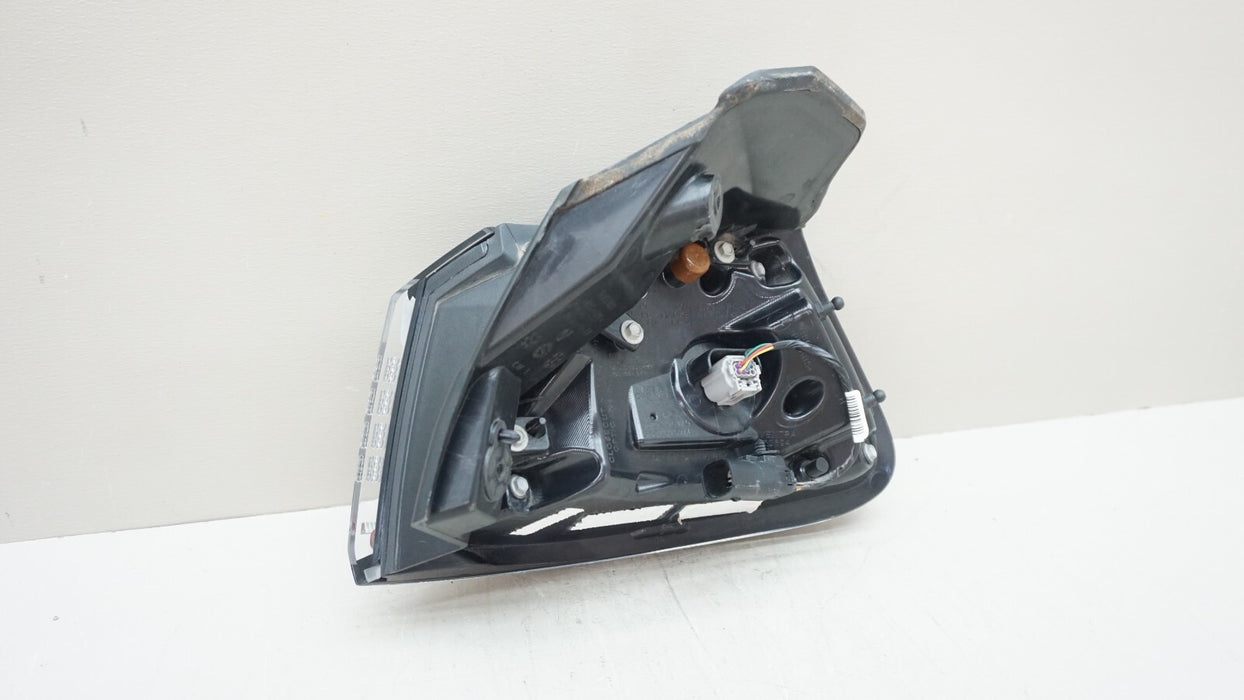 2019-2023 JEEP CHEROKEE REAR LEFT DRIVERS SIDE TAIL LIGHT OEM 19 20 21 22 23