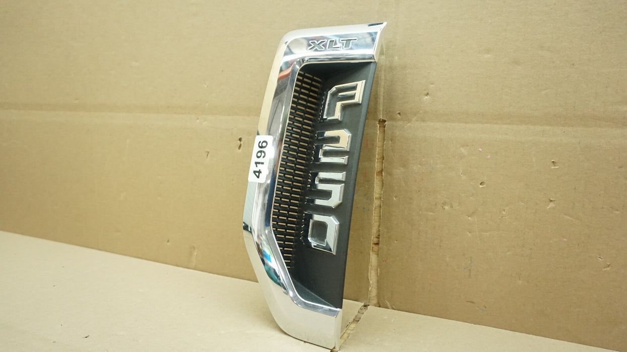 2017-2020 FORD F250 XLT LEFT FRONT FENDER EMBLEM ORNAMENT CHROME OEM 17 18 19 20