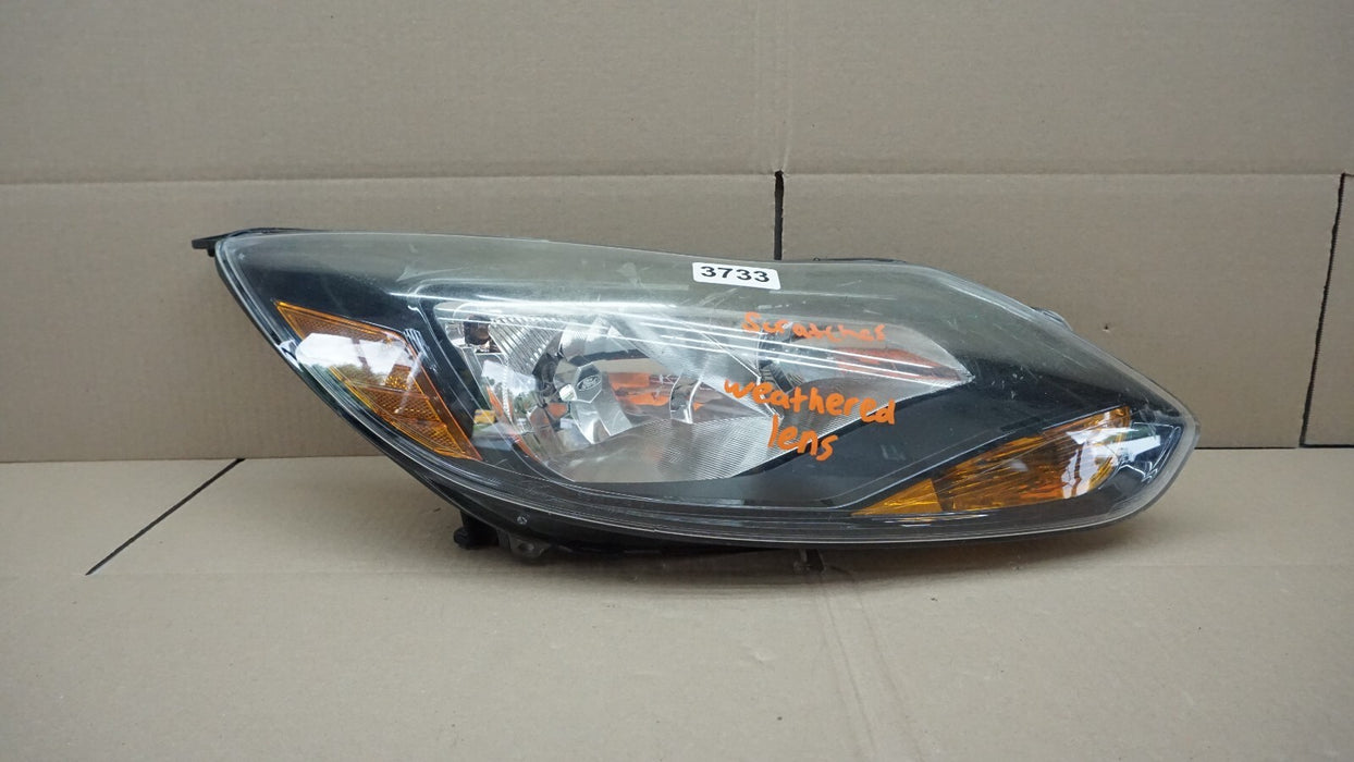 2012-2014 FORD FOCUS FRONT RIGHT PASSENGERS SIDE HEADLIGHT OEM 12 13 14