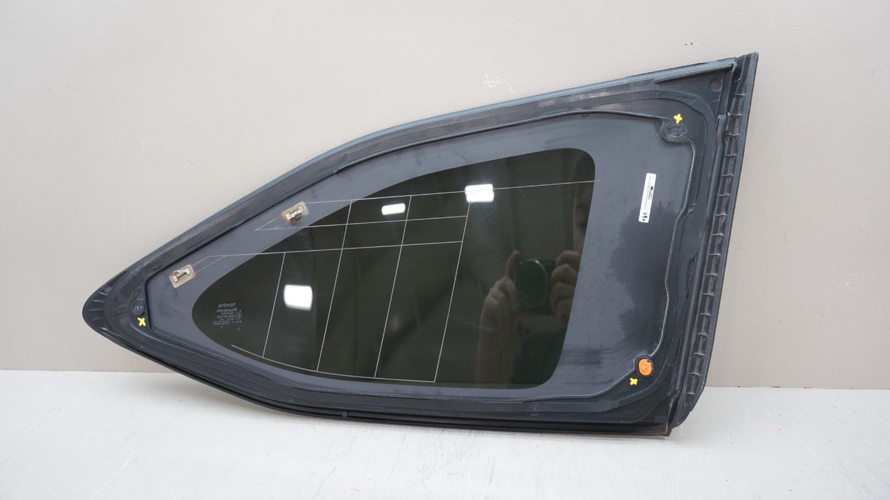 2020-2025 TOYOTA HIGHLANDER LH LEFT REAR QUARTER WINDOW CHROME OEM