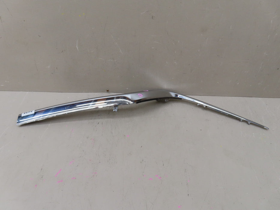 2017-2019 HONDA CR-V FRONT RIGHT RADIATOR GRILLE MOLDING TRIM OEM 71123-TLA-A000