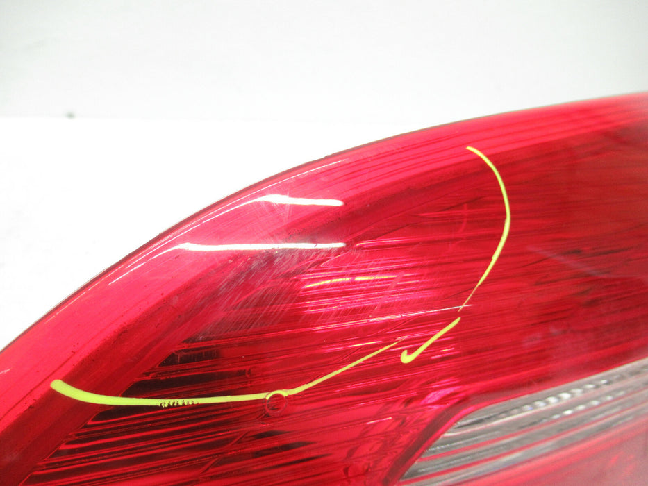 2015 2016 2017 2018 Ford Focus Sedan REAR RIGHT INNER TAIL LIGHT OEM