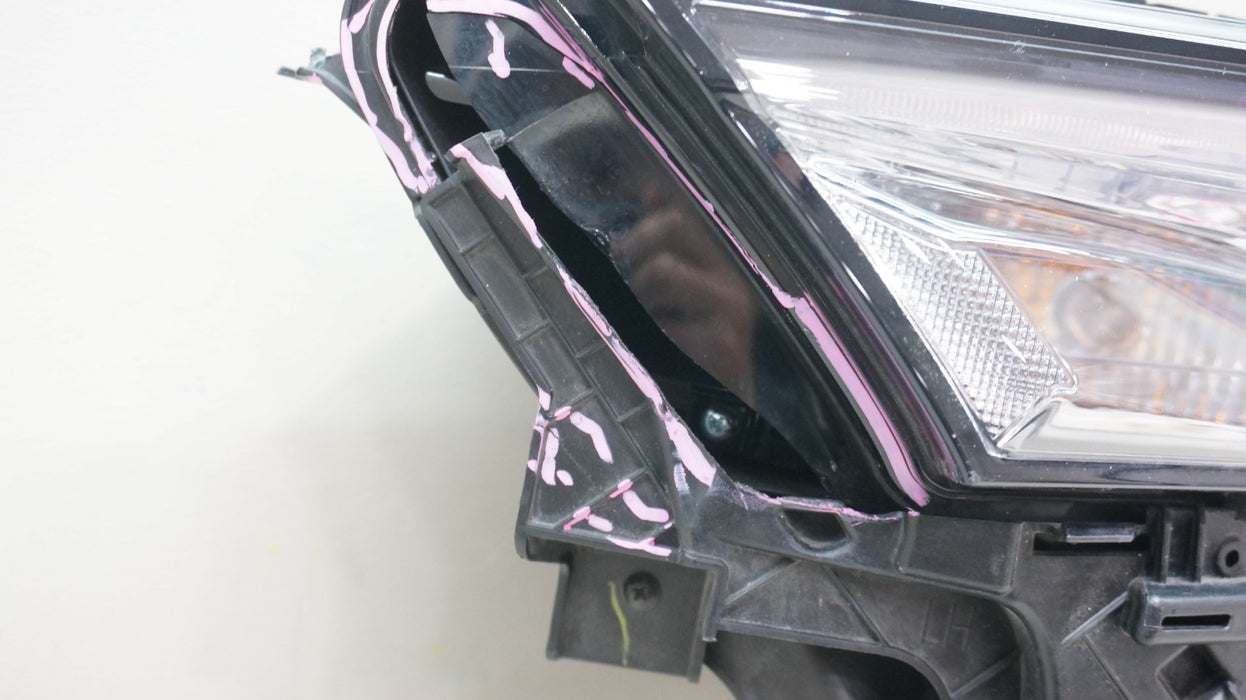 2022-2024 GMC TERRAIN FRONT LEFT DRIVER SIDE LED HEADLIGHT *FOR PARTS*