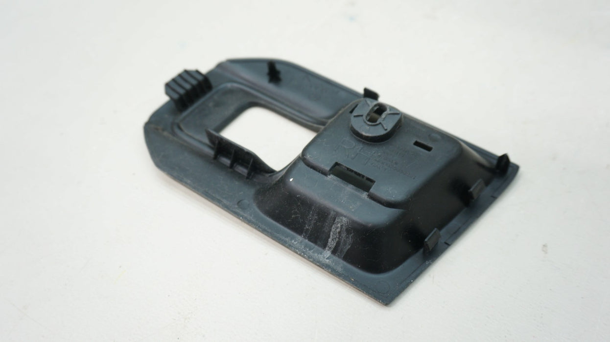 2013-2018 DODGE RAM 1500 2500 RIGHT SIDE DOOR HANDLE BEZEL TRIM OEM 1WD58TRM