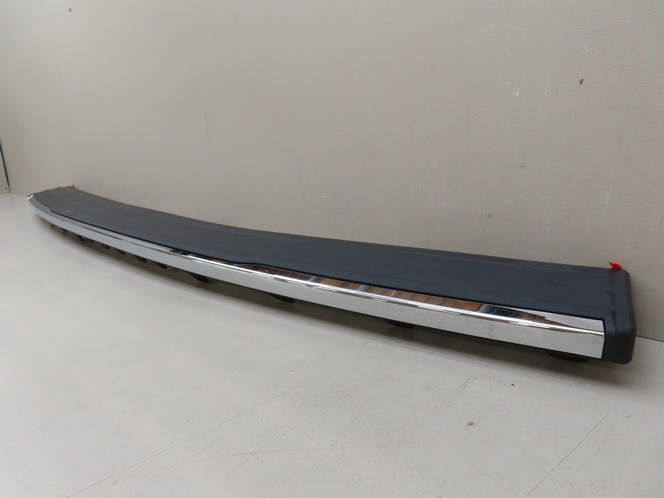 2015-2020 CHEVROLET TAHOE GMC YUKON REAR BUMPER STEP PLATE COVER OEM 29936468